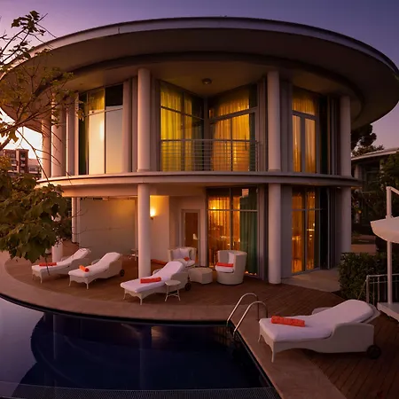 Calista Luxury Complex