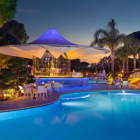 Calista Luxury Complex