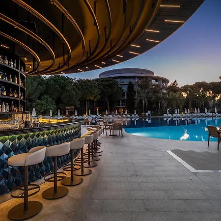 Complex Calista Luxury