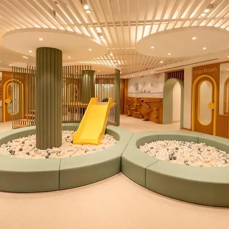 Complex Calista Luxury