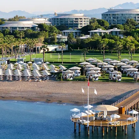 Calista Luxury Complex